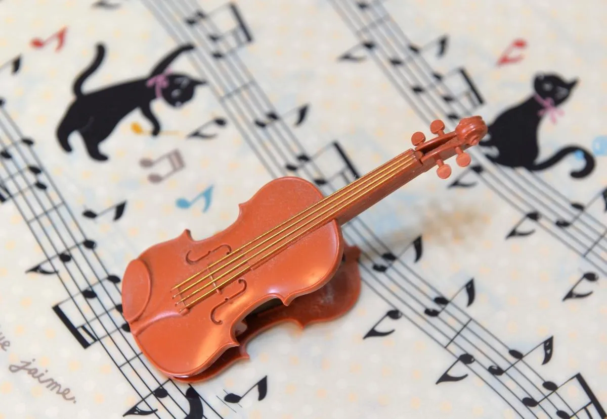 音楽教室のねらいと効果的な教材選びとは？リトミックと指導実例から学ぶ方法